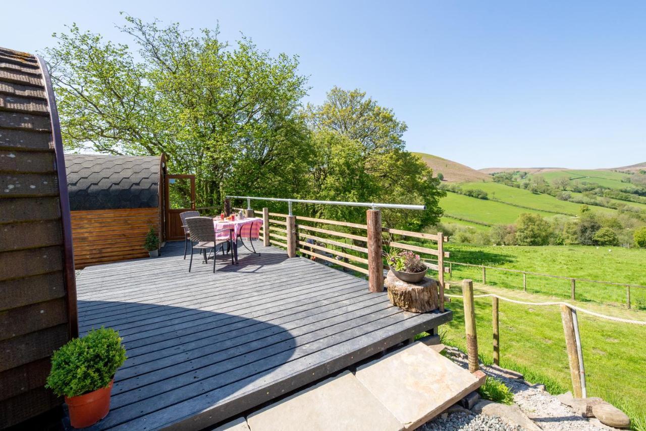 Ty Grug Pods Hotel Bryngwyn ภายนอก รูปภาพ