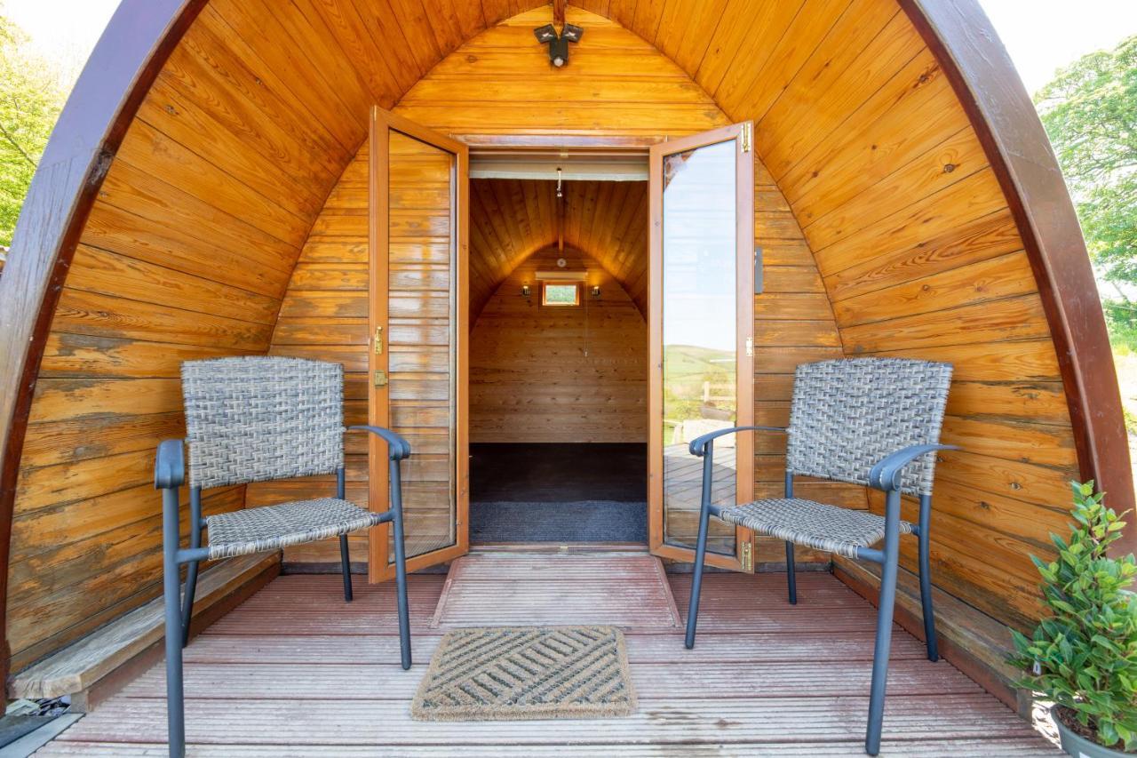 Ty Grug Pods Hotel Bryngwyn ภายนอก รูปภาพ