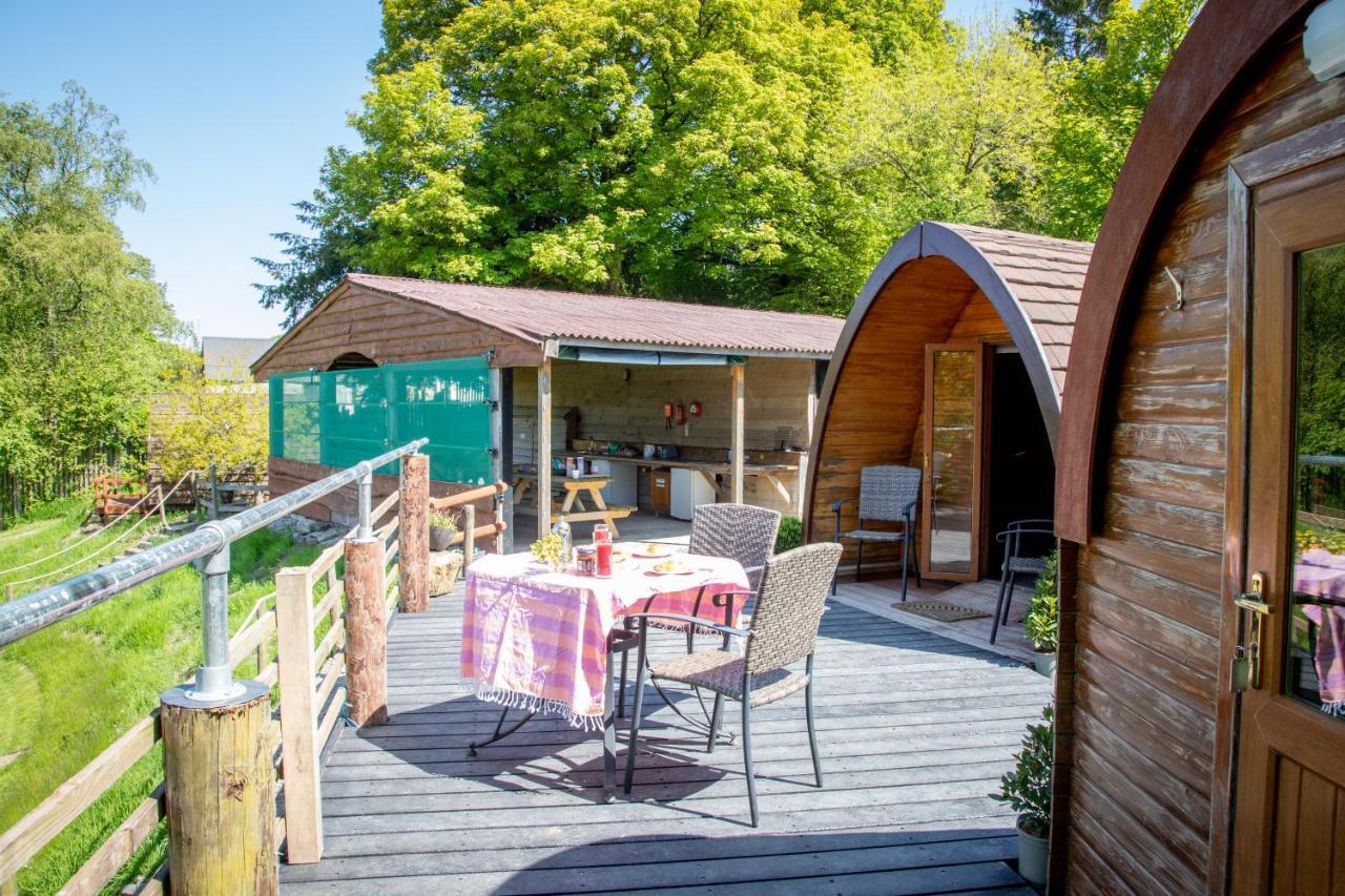 Ty Grug Pods Hotel Bryngwyn ภายนอก รูปภาพ