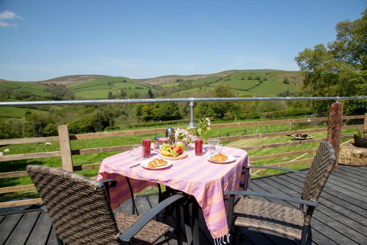 Ty Grug Pods Hotel Bryngwyn ภายนอก รูปภาพ