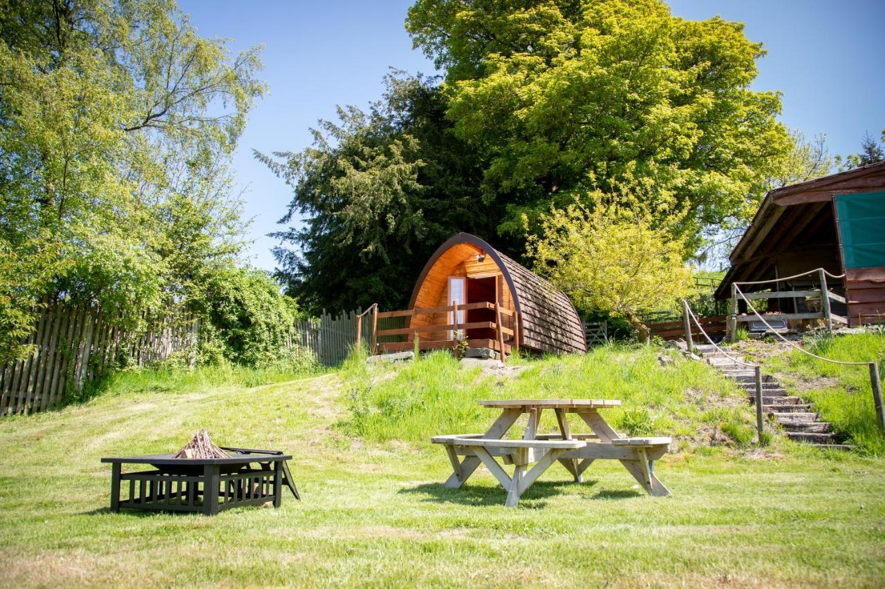 Ty Grug Pods Hotel Bryngwyn ภายนอก รูปภาพ